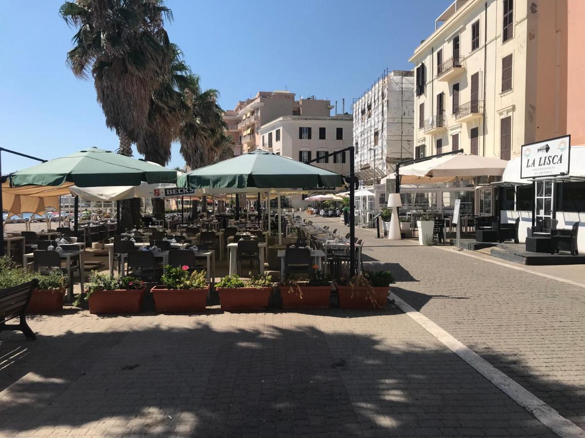 Casa Vacanza Tindara Appartement Civitavecchia Buitenkant foto